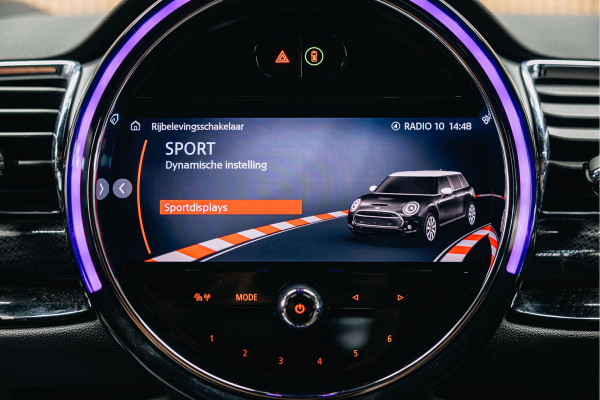 MINI Clubman 2.0 JCW ALL4 John Cooper Works | JCW | Rood dak | Sportstoelen | Stoelverwarming | Head-Up |