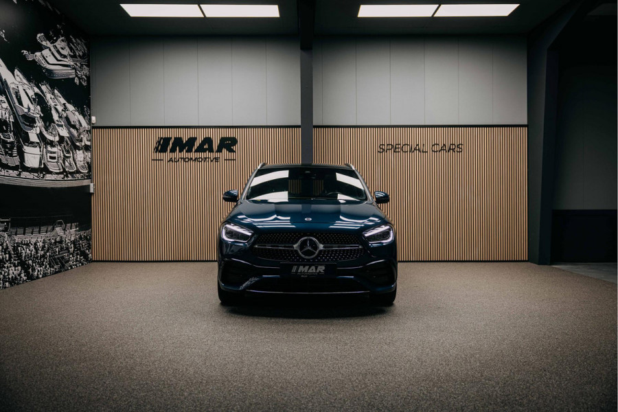 Mercedes-Benz GLA 180 d Business Solution AMG | AMG-Line | Pano | Stoelverwarming | Achteruitrijcamera |