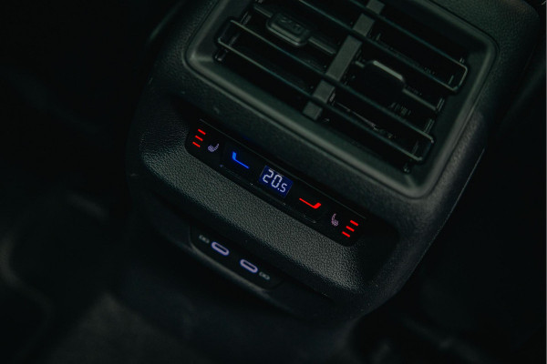 Volkswagen Tiguan 1.5 eTSI R-Line Business | Harman/Kardon | BTW | Pano | Stoelmassage | Trekhaak |