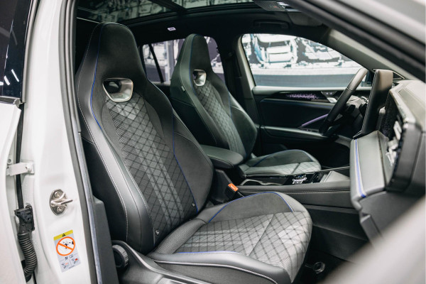 Volkswagen Tiguan 1.5 eTSI R-Line Business | Harman/Kardon | BTW | Pano | Stoelmassage | Trekhaak |