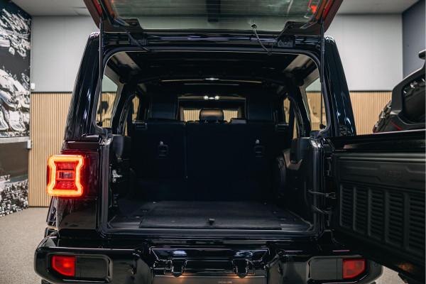 Jeep Wrangler Unlimited 4xe 380 Rubicon Dikke Custom Made Jeep Wrangler, Cabrio top elektrische bedienbaar.