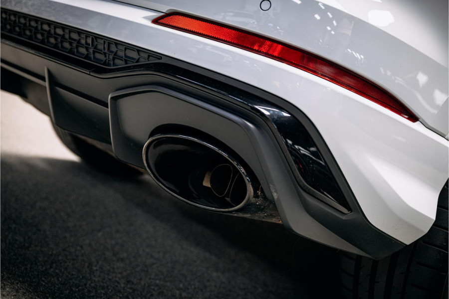 Audi RSQ3 TFSI | Carbon | Elek. stoelen | Camera | stoel verwarming |