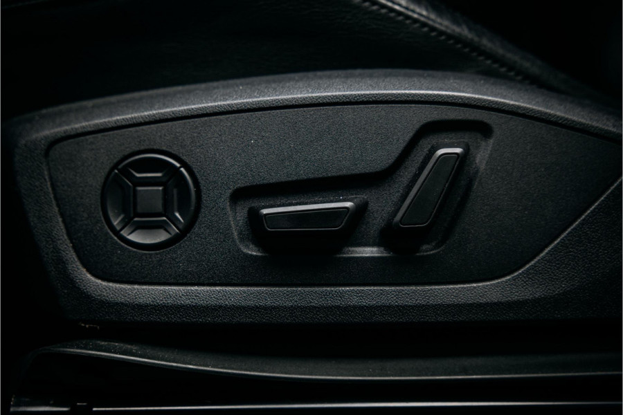 Audi RSQ3 TFSI | Carbon | Elek. stoelen | Camera | stoel verwarming |