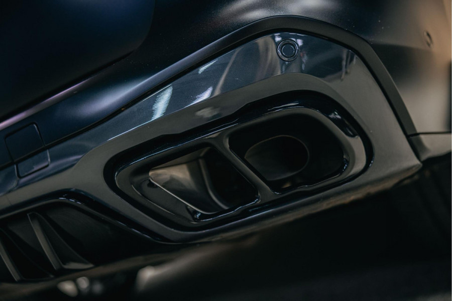 BMW X5 xDrive50e | M uitgevoerd | Trekhaak | Alcantara hemel | Luchtvering | Full PPF in- en exterieur | Skylounge |