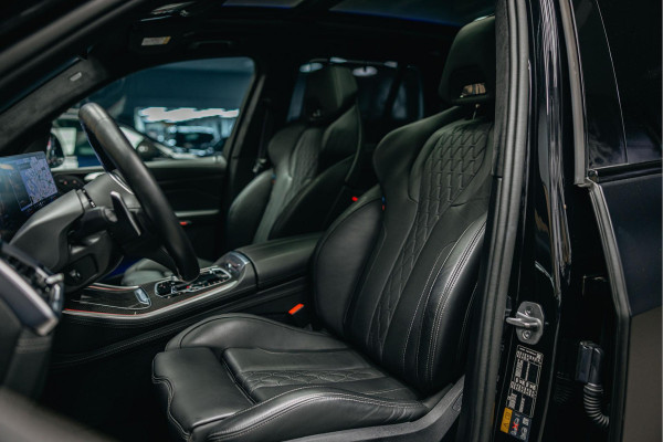 BMW X5 xDrive50e | M uitgevoerd | Trekhaak | Alcantara hemel | Luchtvering | Full PPF in- en exterieur | Skylounge |
