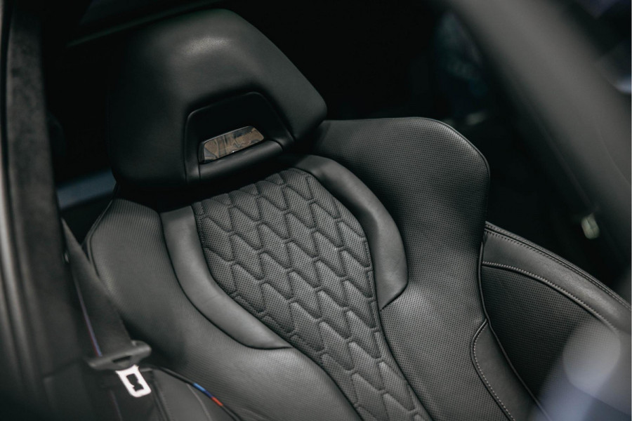 BMW X5 xDrive50e | M uitgevoerd | Trekhaak | Alcantara hemel | Luchtvering | Full PPF in- en exterieur | Skylounge |