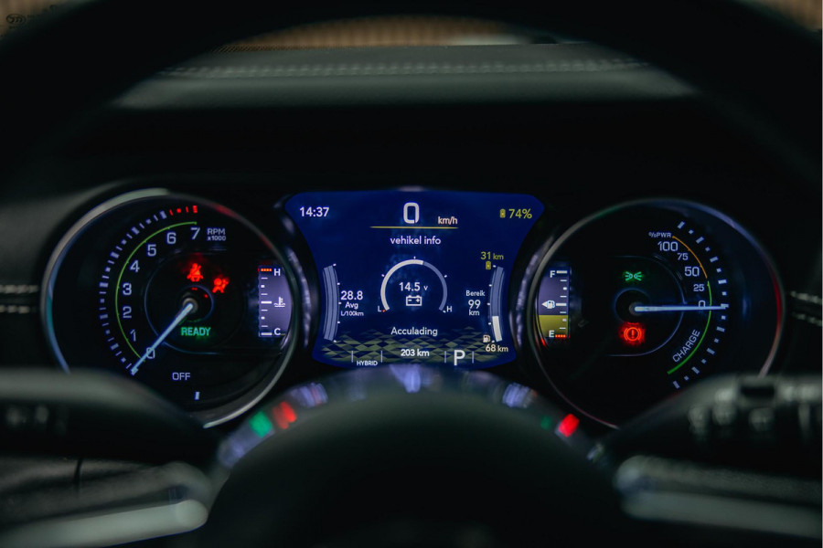 Jeep Wrangler Unlimited 4xe 380 Sahara | Corse Edition Custom Made | Hybride | Stuur- en Stoelverwarming | Achteruitrijcamera |