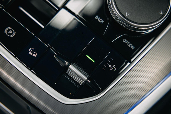 BMW X5 xDrive45e High Executive | M-sport | Luchtvering | Pano | Head-Up | Trekhaak | 360 camera |