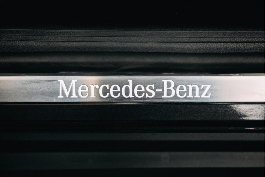 Mercedes-Benz GLC 300e 4MATIC AMG Line | Pano | Stoelverwarming | 360 camera | AMG Look |