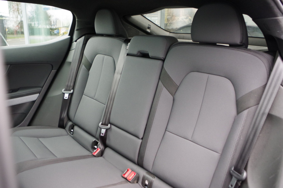 Polestar 2 Long Range Dual Motor 408 PK Launch Edition 78kWh Panoramadak, 89 % SOH Harman/Kardon, Carplay