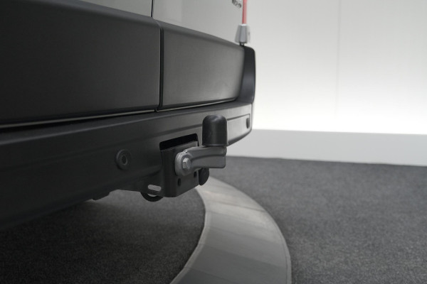 Opel Movano 2.3 Turbo L2H2 DC | Trekhaak | Camera | Navigatie | Climate Control