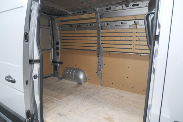 Opel Movano 2.3 Turbo L2H2 DC | Trekhaak | Camera | Navigatie | Climate Control