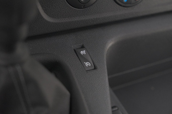 Opel Movano 2.3 Turbo L2H2 DC | Trekhaak | Camera | Navigatie | Climate Control