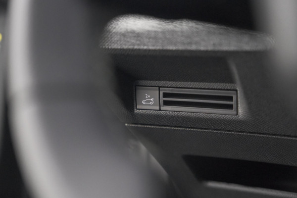 Peugeot 3008 Hybrid 145 e-DCS6 GT | Trekhaak | Elektrische Kofferklep | Adaptieve Cruise Control | Camera