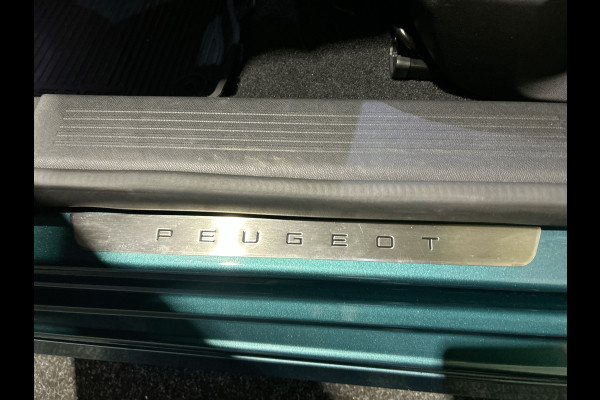 Peugeot e-308 SW GT 54 kWh 156pk Apple Carplay / Android Auto | Camera | alcantara-leer  | trekhaak | navigatie