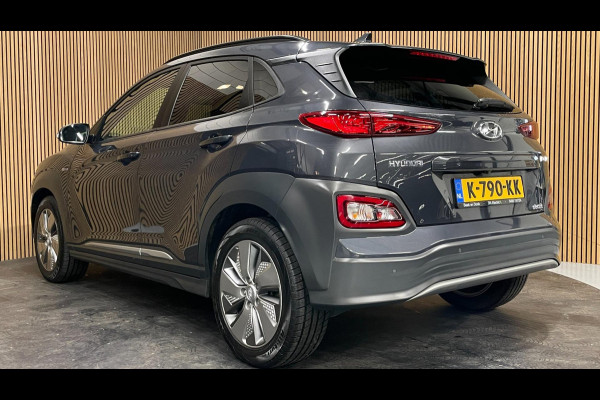 Hyundai Kona EV Premium 64 kWh|GROTE ACCU|100%SOH|FACELIFT|3-FASE|HUD|KRELL|LEDER|ACC|STUURVERW|STOELVERW+VENT.|CAMERA|CARPLAY|NL|