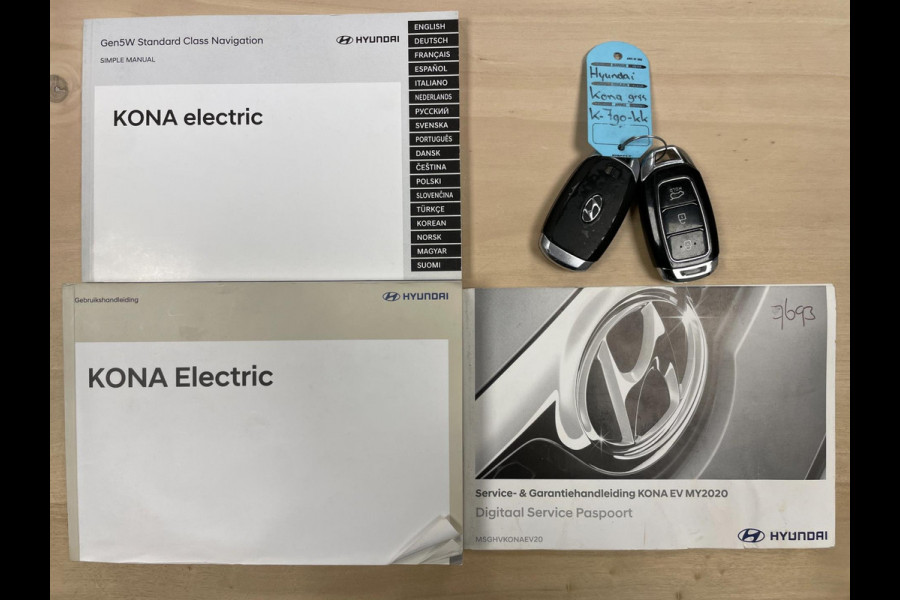 Hyundai Kona EV Premium 64 kWh|GROTE ACCU|100%SOH|FACELIFT|3-FASE|HUD|KRELL|LEDER|ACC|STUURVERW|STOELVERW+VENT.|CAMERA|CARPLAY|NL|