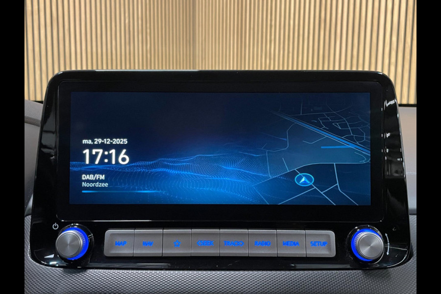 Hyundai Kona EV Premium 64 kWh|GROTE ACCU|100%SOH|FACELIFT|3-FASE|HUD|KRELL|LEDER|ACC|STUURVERW|STOELVERW+VENT.|CAMERA|CARPLAY|NL|