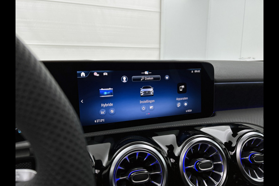 Mercedes-Benz A-Klasse 250 e Business Solution AMG | Nightpakket | Advanced sound system | Dodehoekassistent | Panoramaschuifdak | Smartphone-integratie | MULTIBEAM LED | KEYLESS GO |