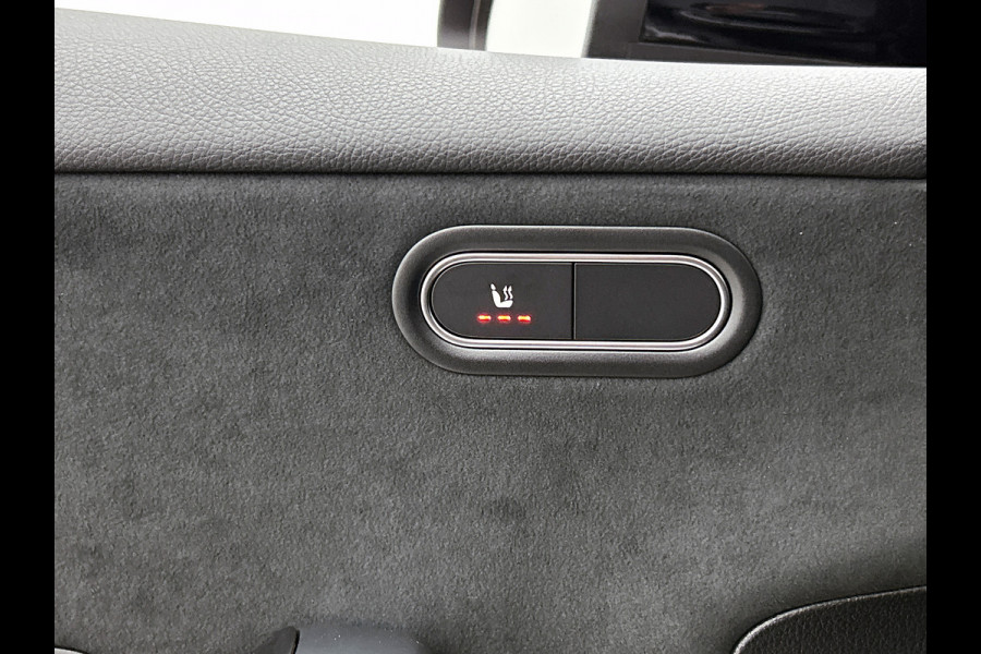 Mercedes-Benz A-Klasse 250 e Business Solution AMG | Nightpakket | Advanced sound system | Dodehoekassistent | Panoramaschuifdak | Smartphone-integratie | MULTIBEAM LED | KEYLESS GO |