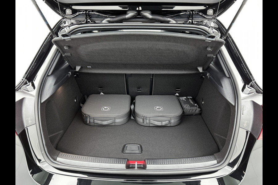 Mercedes-Benz A-Klasse 250 e Business Solution AMG | Nightpakket | Advanced sound system | Dodehoekassistent | Panoramaschuifdak | Smartphone-integratie | MULTIBEAM LED | KEYLESS GO |