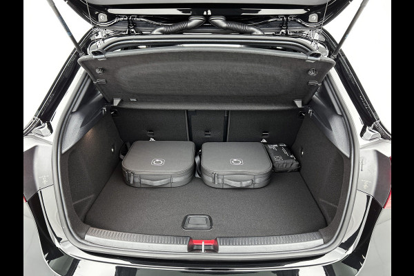 Mercedes-Benz A-Klasse 250 e Business Solution AMG | Nightpakket | Advanced sound system | Dodehoekassistent | Panoramaschuifdak | Smartphone-integratie | MULTIBEAM LED | KEYLESS GO |