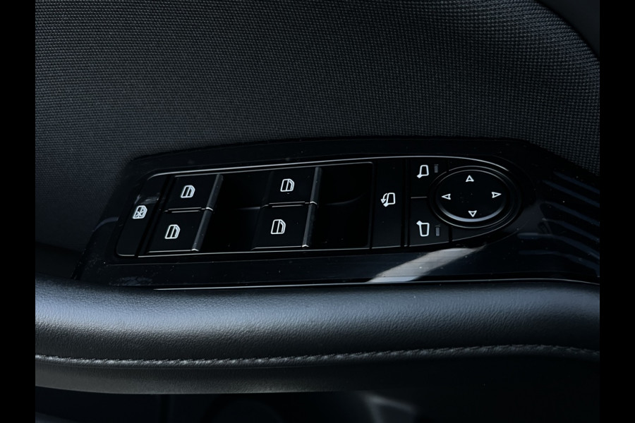 Mazda 3 2.5 140pk handbak, Centre-line + design pack