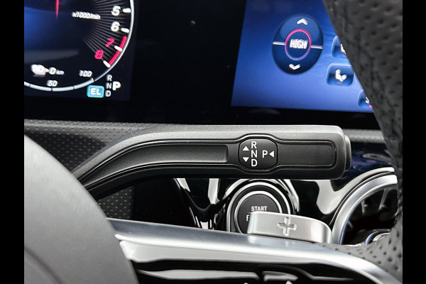 Mercedes-Benz A-Klasse 250 e Business Solution AMG | AMG Line Plus pakket | Smartphone-integratie | Head-up display | Panoramaschuifdak | Augmented Reality navigatie | Multibeam LED | 360°-camera | 19 inch AMG veglen |