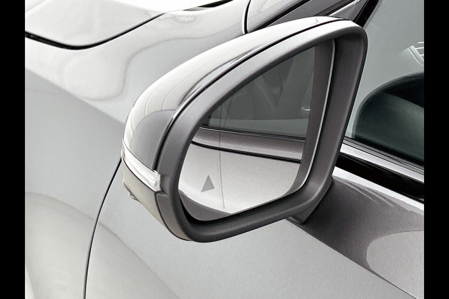 Mercedes-Benz A-Klasse 250 e Business Solution AMG | AMG Line Plus pakket | Smartphone-integratie | Head-up display | Panoramaschuifdak | Augmented Reality navigatie | Multibeam LED | 360°-camera | 19 inch AMG veglen |
