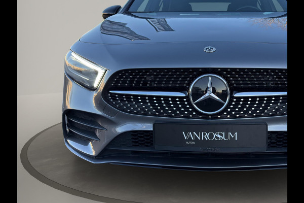 Mercedes-Benz A-Klasse 180 Business Solution AMG | 360 Camera | Head-up | Panoramadak | Navi | Sfeerverl | 19"| Trekh.Wegklap |