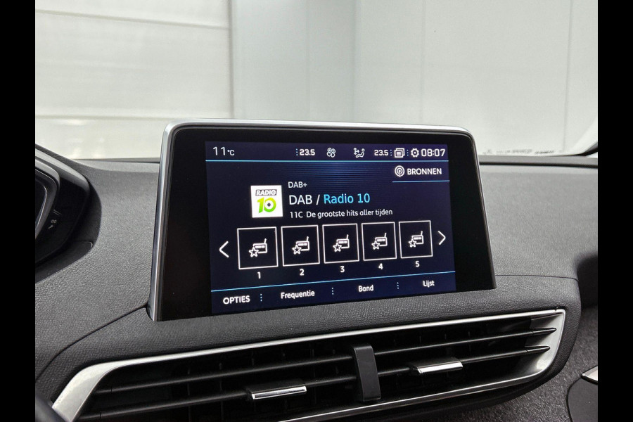 Peugeot 3008 1.2 PureTech Première PANO | TREKHAAK | CARPLAY & NAVI