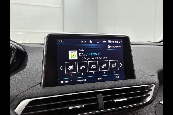 Peugeot 3008 1.2 PureTech Première PANO | TREKHAAK | CARPLAY & NAVI