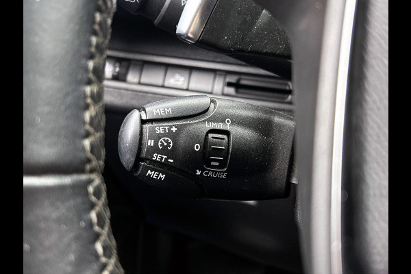 Peugeot 3008 1.2 PureTech Première PANO | TREKHAAK | CARPLAY & NAVI