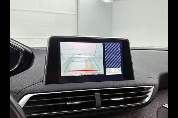 Peugeot 3008 1.2 PureTech Première PANO | TREKHAAK | CARPLAY & NAVI