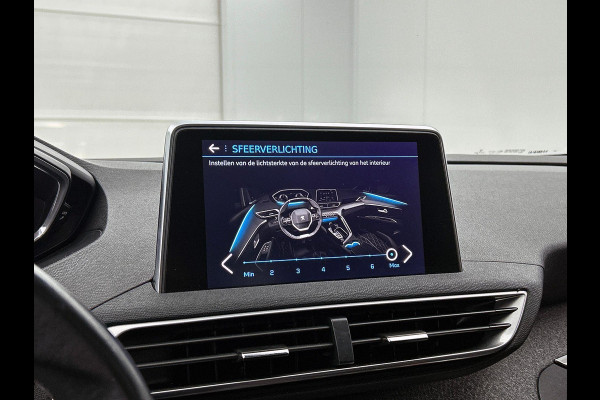 Peugeot 3008 1.2 PureTech Première PANO | TREKHAAK | CARPLAY & NAVI