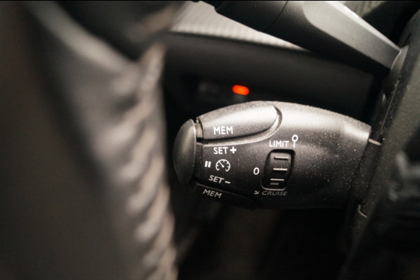 Peugeot e-208 EV Active Pack 50kWh 136pk Automaat -NAVI-ECC-PDC-