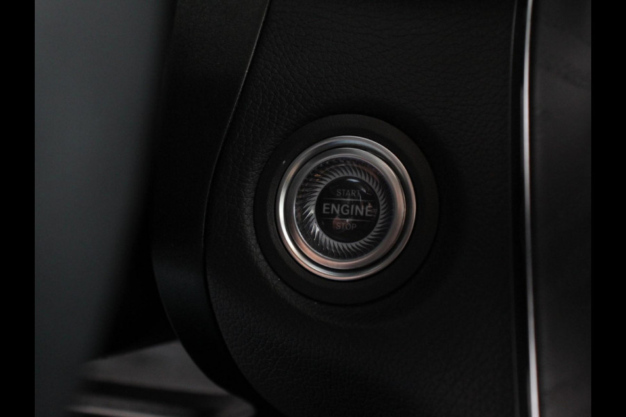 Mercedes-Benz GLC 300e 4MATIC PHEV Exclusive Navigatie Climate Control Leder(look) Camera Trekhaak Adaptive Cruise Control Dab
