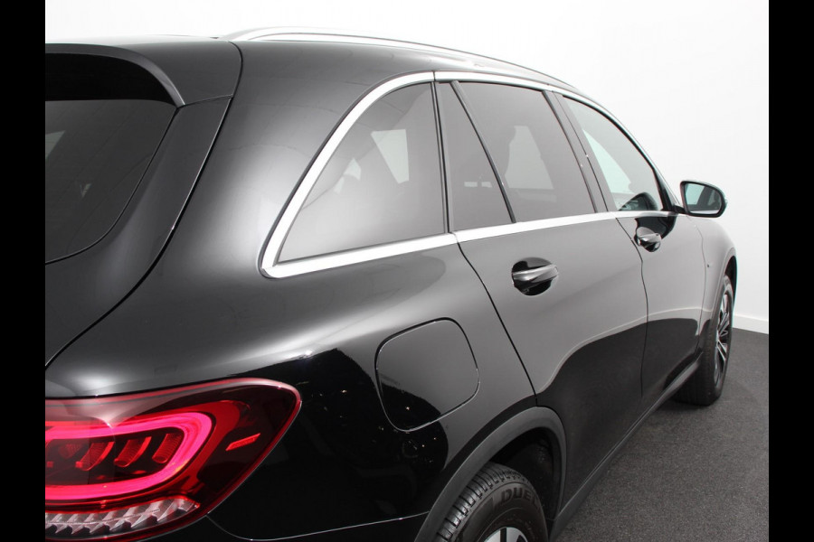 Mercedes-Benz GLC 300e 4MATIC PHEV Exclusive Navigatie Climate Control Leder(look) Camera Trekhaak Adaptive Cruise Control Dab