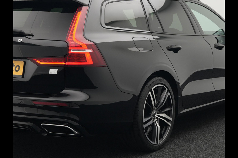 Volvo V60 T6 Recharge AWD R-Design LONG RANGE Plug In Hybrid Dealer O.H. PHEV | Panodak | Lederen Sportstoelen Memory | Harman Kardon | Apple Carplay | Navigatie | Camera | L.M. 19" | DAB | Virtual |