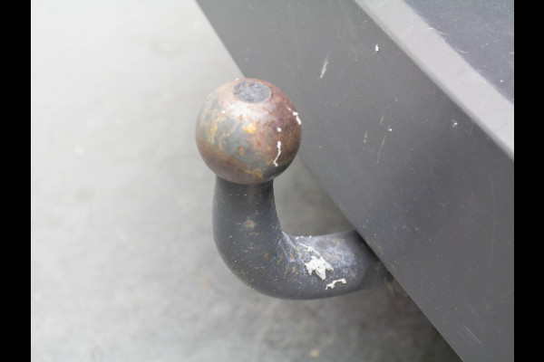 Ford Transit Connect 1.5TDCI 100PK/250Nm Euro 6 Airco Trekhaak Bluetooth Pdc Trend Betonplex vloer Wandbetimmering Schuifdeur 1.300kg trekgewicht !! Origineel Nederlandse Auto