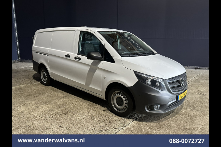 Mercedes-Benz Vito 114 CDI 136pk L2H1 Euro6 Airco | Camera | Navigatie | Cruisecontrol | Trekhaak Parkeersensoren, Stoelverwarming