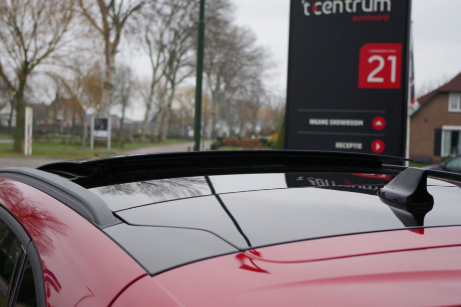 Ford Kuga 2.5 PHEV 225 PK ST-Line, Panoramadak, Winterpakket, Adap. Cruise Control, 360 Camera