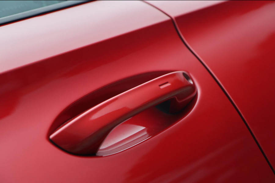 Seat Leon 1.5 eTSI FR / PANODAK / KEYLESS / LED / CAMERA / CARPLAY