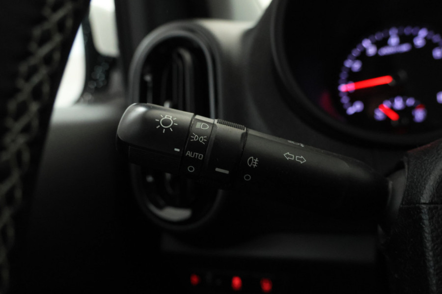 Kia Picanto 1.0 CVVT DynamicLine 5 Deurs!