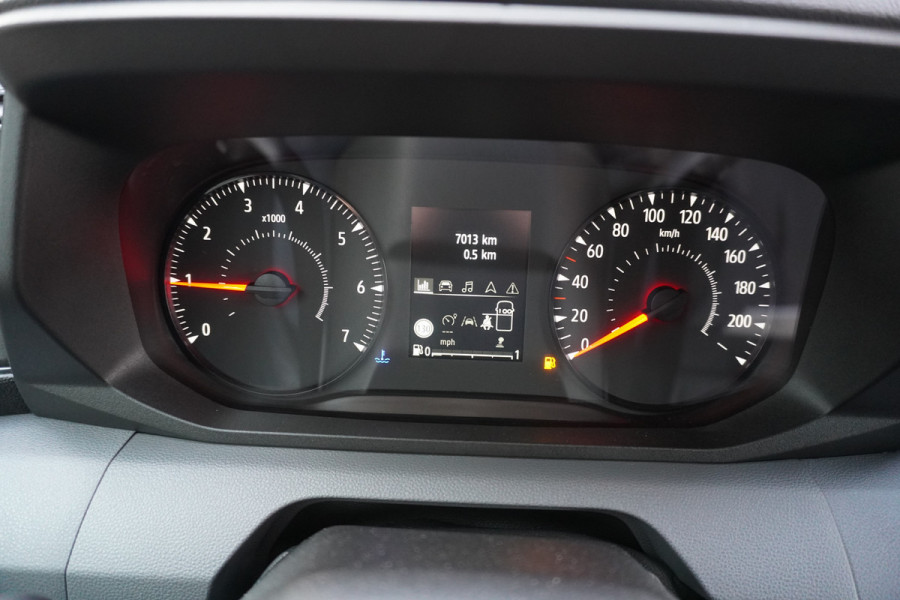 Renault Master T35 2.0 dCi 170PK L3H2 met COMPLETE WERKPLAATS INRICHTING Nr. V139 | Climate | Cruise | Camera | Apple- Android