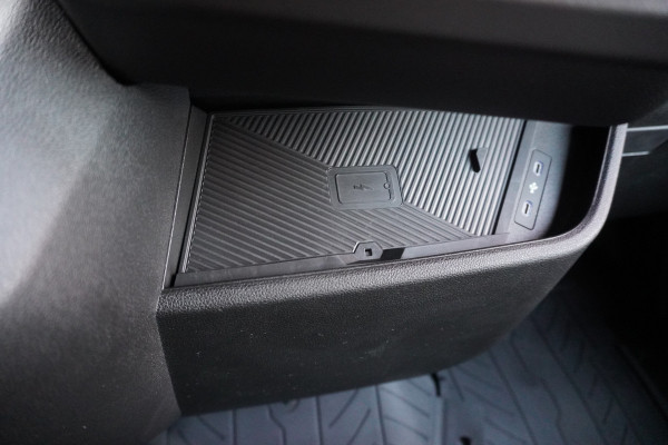 Renault Master T35 2.0 dCi 170PK L3H2 met COMPLETE WERKPLAATS INRICHTING Nr. V139 | Climate | Cruise | Camera | Apple- Android