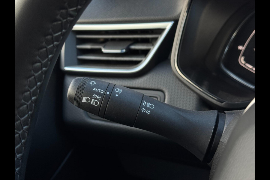 Renault Clio 1.0 TCe Intens | Navi, Camera, Carplay/Android, PDC, Cruise, DAB, Half leder | NAP | Dealeronderhouden |