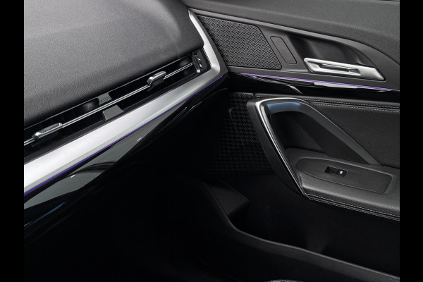 BMW X1 SDrive18i LED - NIEUW MODEL - GROOT SCHERM - CARPLAY - STOELVERWARMING - KEYLESS