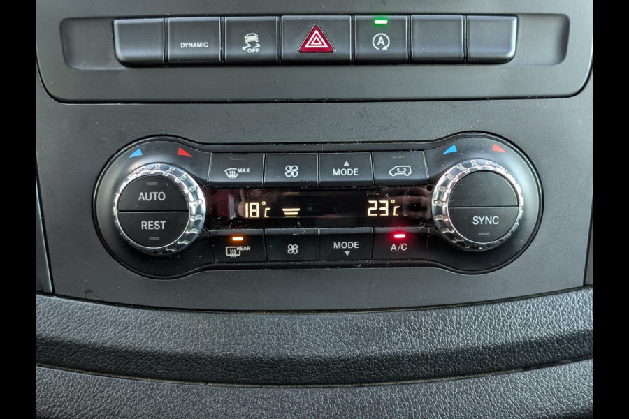 Mercedes-Benz Vito 119 CDI AUT DC LANG LED 2X SCHUIFDEUR LEER STOELVERWARMING 2500KG TREKHAAK