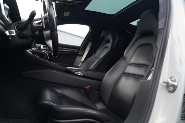 Porsche Panamera 4.0 Turbo S E-Hybrid | Carbon | Massage | Porsche Active Safe | Schuifdak | Adaptieve Cruise | Keramisch | KRIJT
